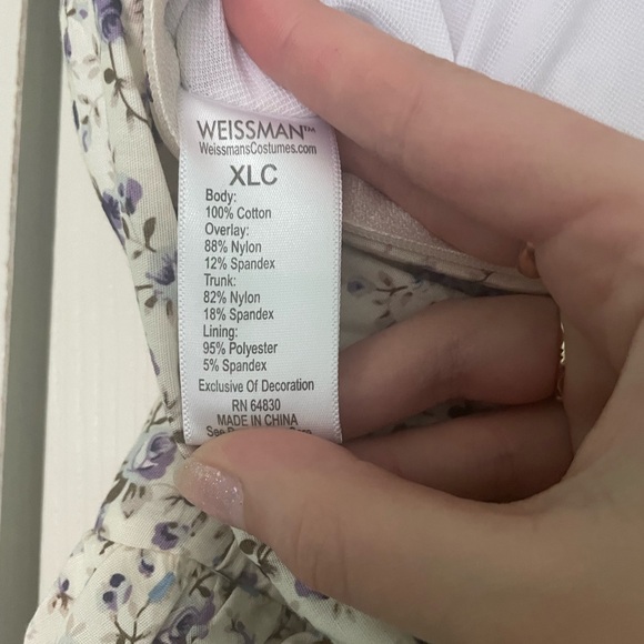 Dance costume - Picture 3 of 3